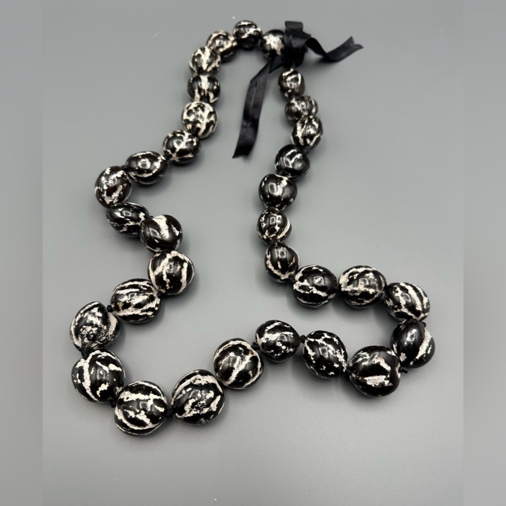 VTG Long Carved Kakui Nut Shell Lei Necklace Ribbon Tie Hawaiian Jewelry